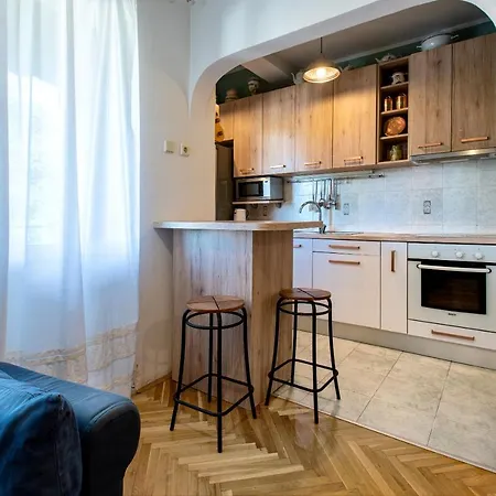 Zoe Apartman Split